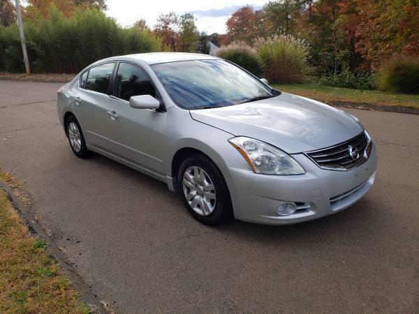 2012 Nissan Altima 4cyl Automatic 127K Miles Runs Great!! for sale in North Haven, CT – photo 2
