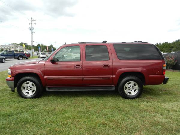 2005 Chevrolet Suburban 1500 LT, V8, 4X4, Auto for sale in Georgetown, MD – photo 2
