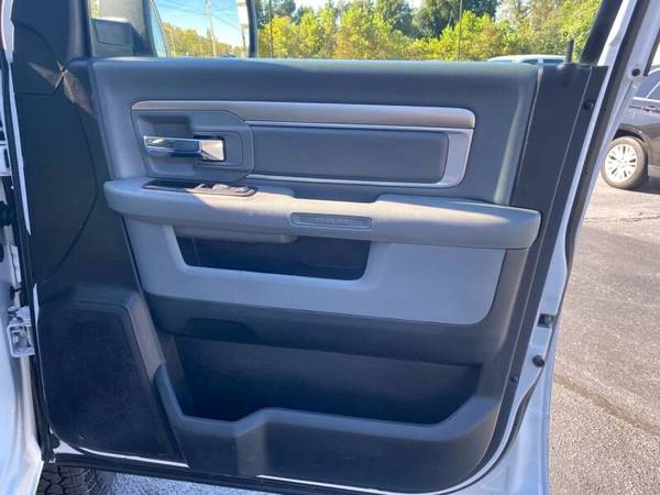 2018 RAM 2500--SLT--4WD--DIESEL--CREW CAB--73K MILES--WHITE - cars &... for sale in Lenoir, NC – photo 12