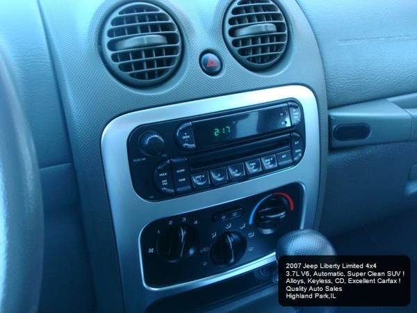 2007 Jeep Liberty Limited 4WD - - by dealer - vehicle for sale in Highland Park, IL – photo 20