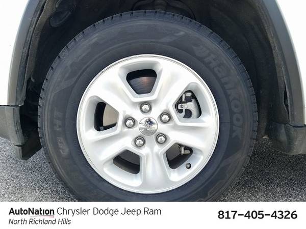 2014 Jeep Grand Cherokee Laredo 4x4 4WD Four Wheel Drive SKU:EC376233 for sale in Fort Worth, TX – photo 24