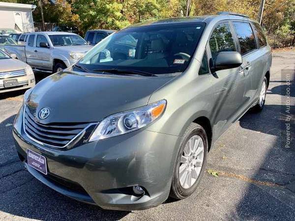 2013 Toyota Sienna Xle Clean Carfax 3.5l 6 Cylinder Awd 6-speed Automa for sale in Manchester, NH – photo 4