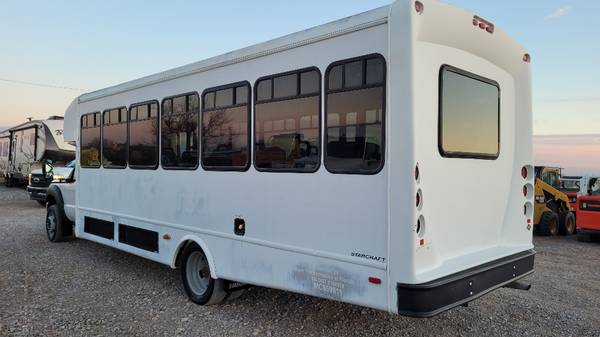 2013 Ford F-550 33 Passenger Church Shuttle Bus Minibus 6 8L Propane for sale in Oklahoma City, OK – photo 7
