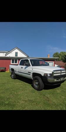 1999 Dodge Ram 2500 $8500 for sale in Reedsville, WI