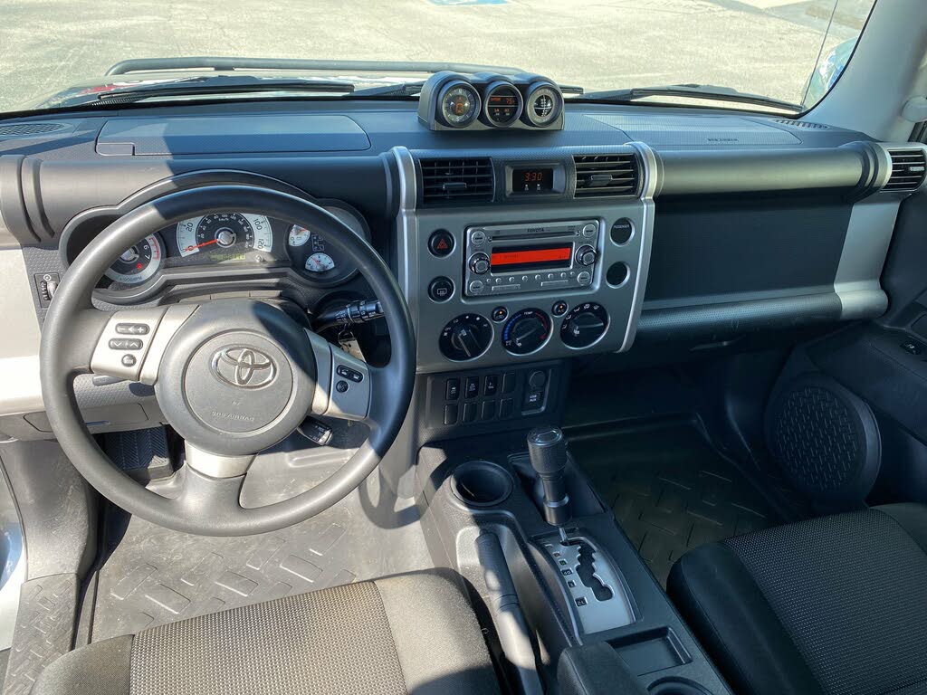 2011 Toyota FJ Cruiser 4WD for sale in Knoxville, TN – photo 5