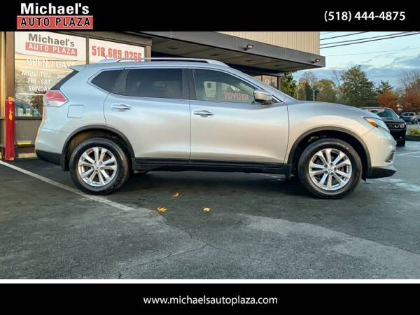 2015 Nissan Rogue SV - cars & trucks - by dealer - vehicle... for sale in east greenbush, NY – photo 3