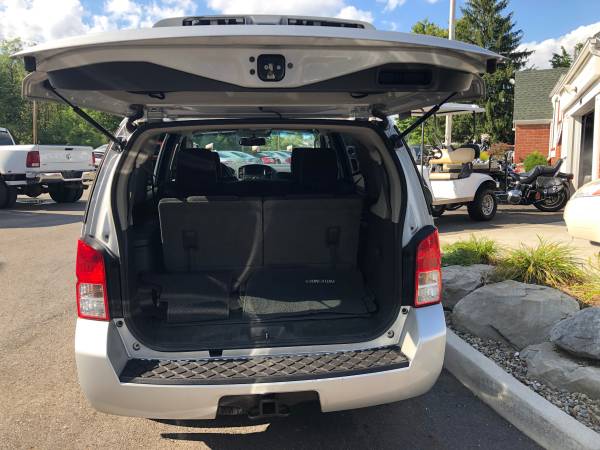 💥12 Nissan Pathfinder 4WD-Runs 100%Clean CARFAX/Super Deal!!!💥 for sale in Youngstown, OH – photo 11