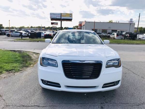 2014 Chrysler 300 for sale in Lincoln, NE – photo 11