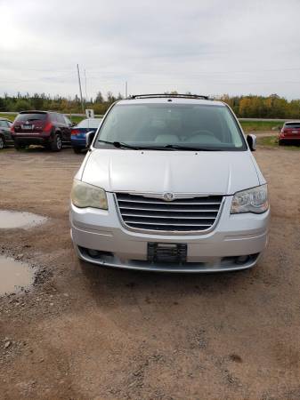 2008 Chrysler Town and Country Touring!! for sale in Hermantown, MN – photo 2