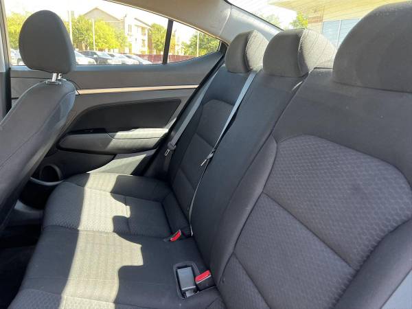 2020 Hyundai Elantra Value Edition Sedan 4D ESPANOL ACCEPTAMOS for sale in Arlington, TX – photo 17