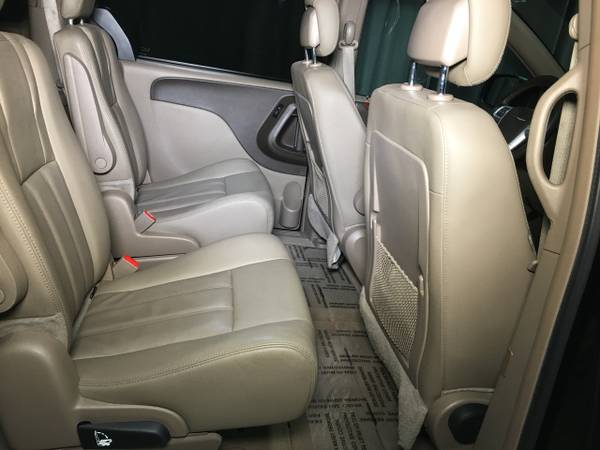 2016 Chrysler Town Country 4dr Wgn Touring for sale in Bridgeview, IL – photo 11