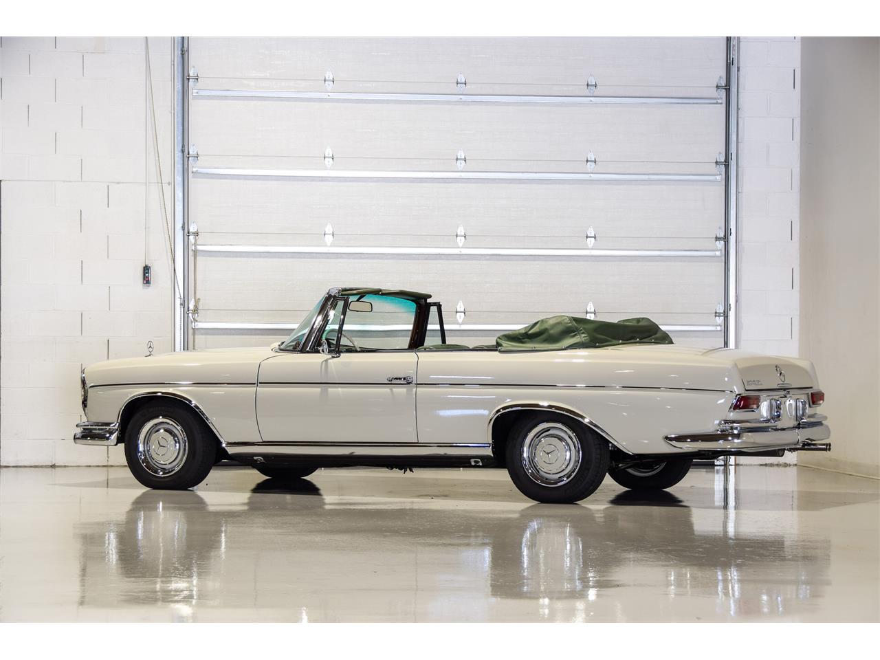 For Sale at Auction: 1967 Mercedes-Benz 300SE for sale in Saint Louis, MO – photo 6