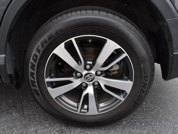2018 Toyota RAV4 XLE for sale in Spartanburg, SC – photo 8
