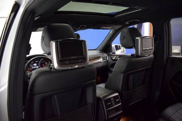 2017 Mercedes-Benz GLS-Class 450 4MATIC Indoor Showroom - cars & for sale in Eden Prairie, MN – photo 24