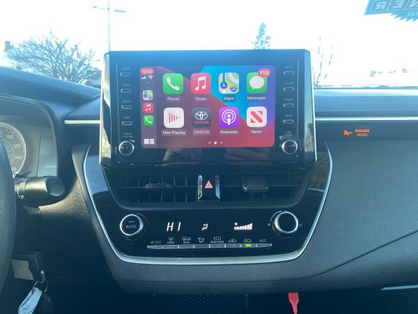 2020 TOYOTA COROLLA LE 1 OWNER BACKUP CAM GAS SAVER APPLE CARPLAY -... for sale in Winchester, VA – photo 9
