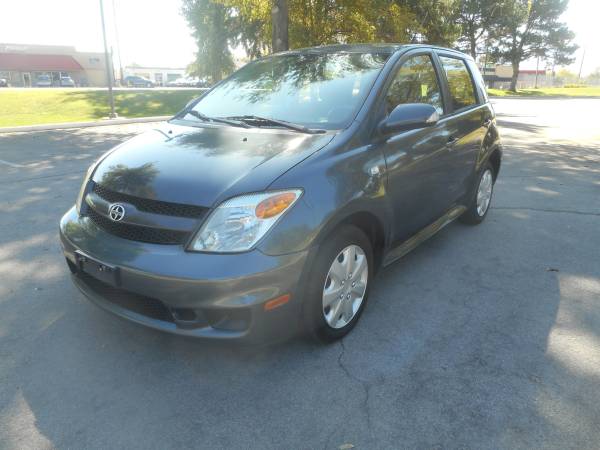 2006 Scion XA hatchback, FWD, auto, 4cyl.30+mpg, loaded, EXTRA CLEAN! for sale in Sparks, NV – photo 4