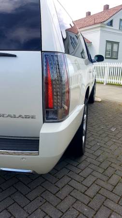 2012 Cadillac Escalade ESV * Low miles* for sale in Bothell, WA – photo 7