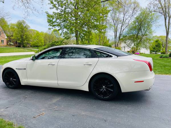 2011 Jaguar XJL Extra Clean for sale in Buffalo Grove, IL – photo 6