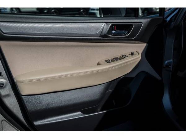 2019 Subaru Outback wagon 2.5i - Subaru Tungsten Metallic for sale in Springfield, MO – photo 12