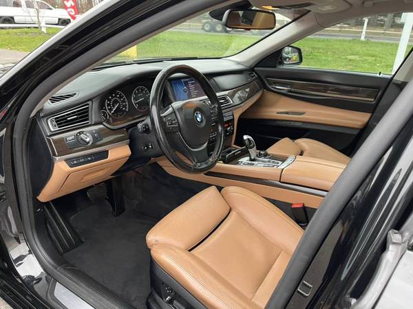 Wow! A 2009 BMW 7 Series with 139, 292 Miles-Hartford for sale in South Windsor, CT – photo 11