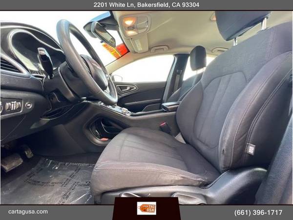2015 Chrysler 200 Limited Sedan 4D - - by dealer for sale in Bakersfield, CA – photo 5