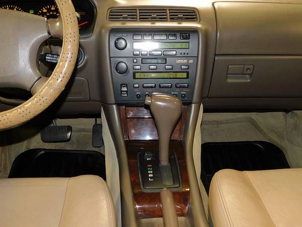 1996 Lexus ES 300 for sale in Westmont, IL – photo 12