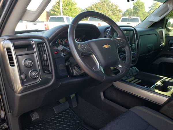 2018 Chevy 1500 Crew Cab Z71 for sale in Tyler, TX – photo 10