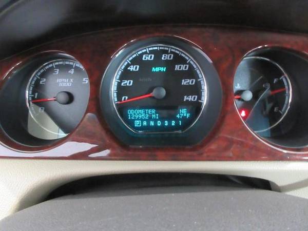 2009 BUICK LUCERNE - - by dealer - vehicle automotive for sale in Green Bay, WI – photo 2