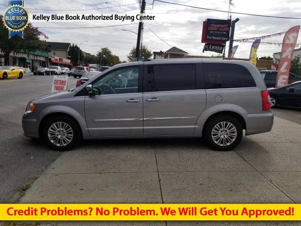 2016 *Chrysler* *Town & Country* *4dr Wagon Limited* for sale in Brooklyn, NY – photo 8
