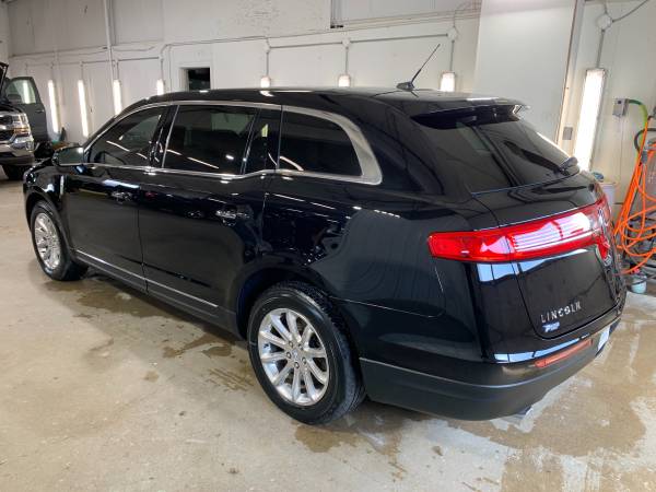 2017 Lincoln MKT Town Car Livery Package V6 AWD 71K Miles - cars & for sale in Sioux Falls, SD – photo 4