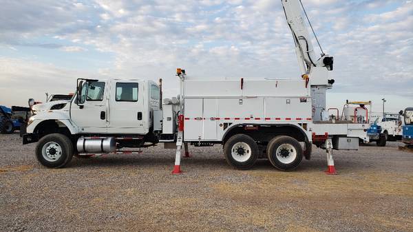 2012 International 7400 Crew Cab Altec Derrick DM47 TC 35ft Insulated for sale in Bakersfield, CA – photo 9