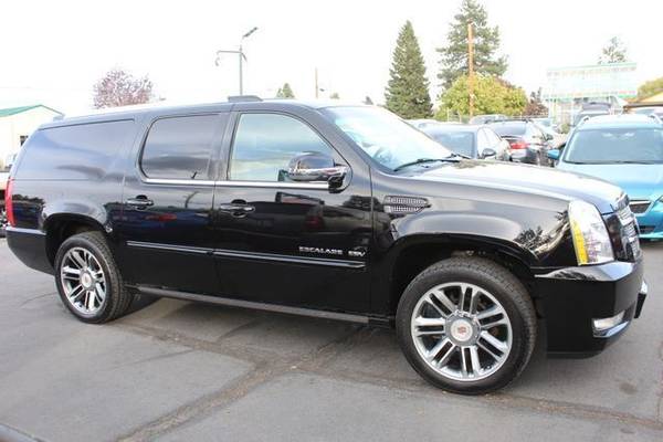 2012 Cadillac Escalade ESV Sport Utility 4D ESV w/104K AWD *LOADED*... for sale in Bend, OR – photo 7