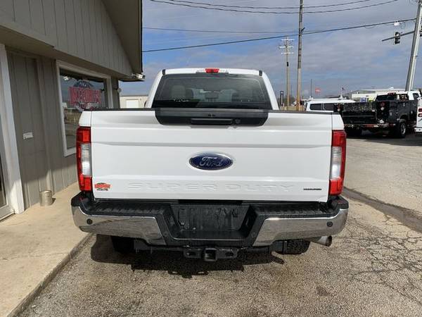 2019 Ford F250 SD XL Crew Cab Short Bed pickup WHITE for sale in Bethel Heights, AR – photo 4