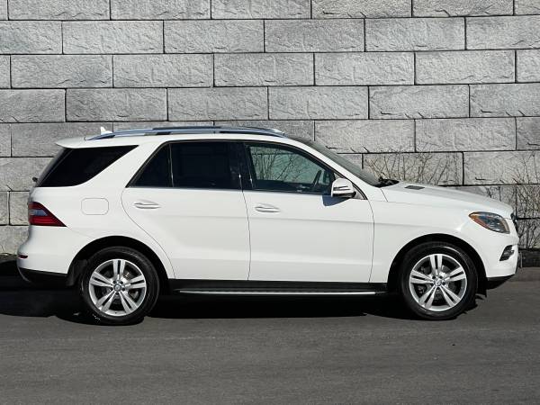 White 2014 Mercedes-Benz ML350 4MATIC - keyless, panoroof, we for sale in Middleton, MA – photo 11
