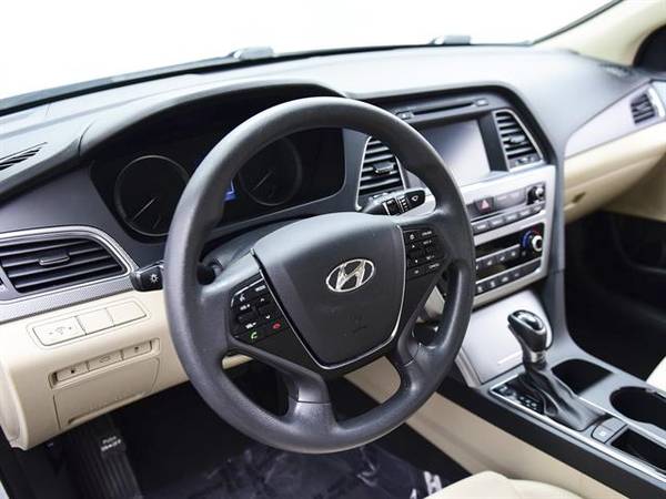 2016 Hyundai Sonata SE Sedan 4D sedan Off white - FINANCE ONLINE for sale in Round Rock, TX – photo 2