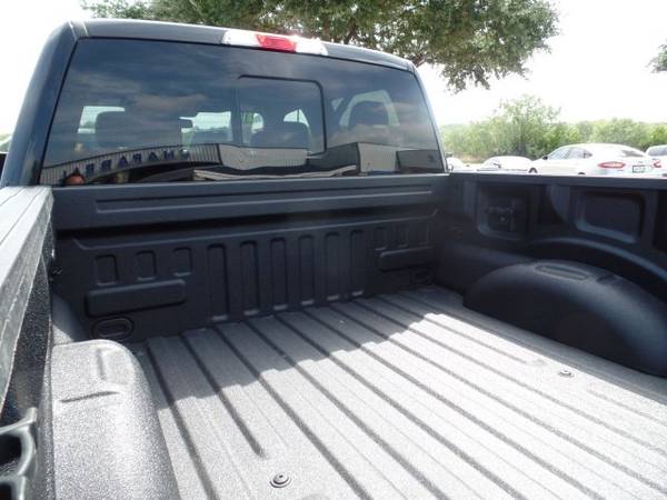2016 Ford F-150 XLT CREW CAB 4X4 (Mileage: 31,019) Ford Certified for sale in Devine, TX – photo 13