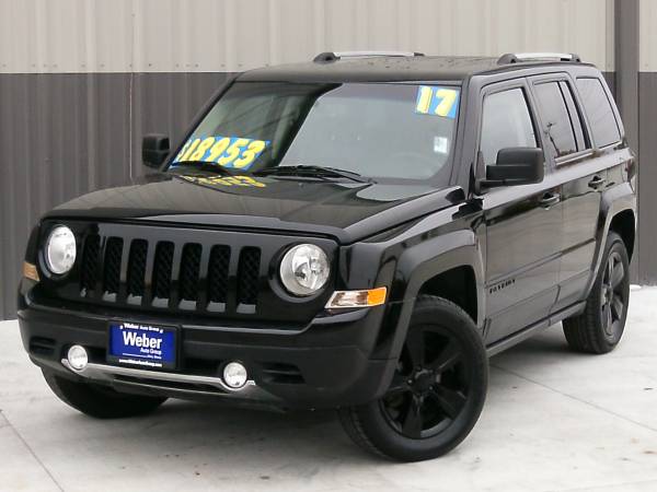 2017 Jeep Patriot High ALT-4X4! Heated Leather! Nav! Remote Start! -... for sale in Silvis, IA – photo 2