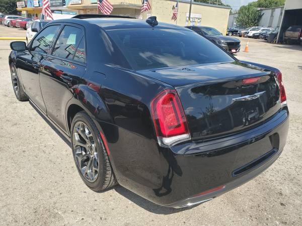 **2017 CHRYSLER 300 S**LEATHER**PANORAMIC SUNROOF**NAVIGATION**CAMERA* for sale in Houston, TX – photo 4