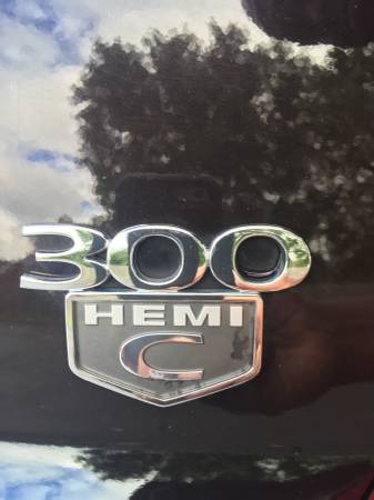2010 Chrysler 300 C **with HEMI ENGINE** for sale in Peoria, IL – photo 9