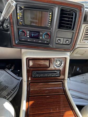 2004 Cadillac Escalade ESV - - by dealer - vehicle for sale in Paterson, NJ – photo 10