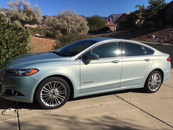 2013 Ford Fusion Hybrid SE - cars & trucks - by owner - vehicle... for sale in Catalina, AZ – photo 4