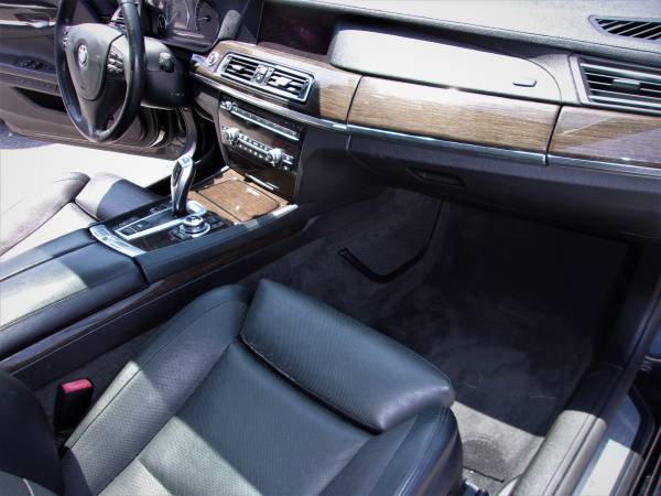 2011 BMW 750Li/4.4Twin Turbo/Nav/ALL CREDIT IS APPROVED@Topline Import for sale in Haverhill, MA – photo 12