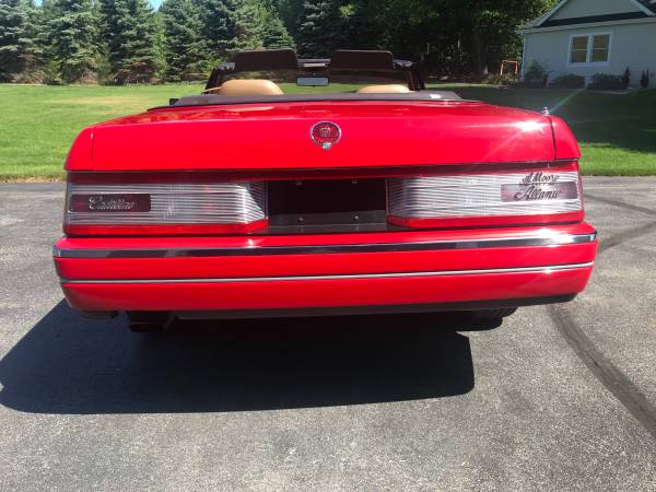 1989 Cadillac Allante - 17000 Miles - cars & trucks - by owner -... for sale in Traverse City, MI – photo 4