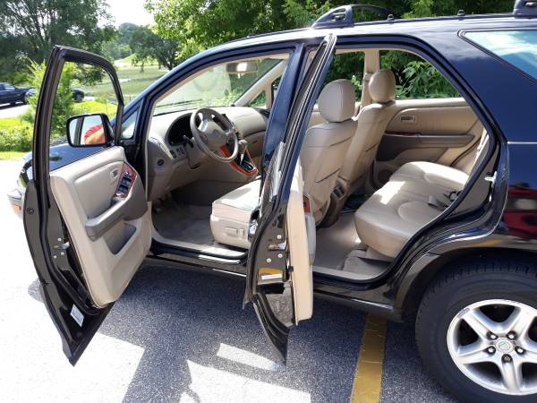 1999 Lexus RX300 for sale in downtown Rochester, MN – photo 6