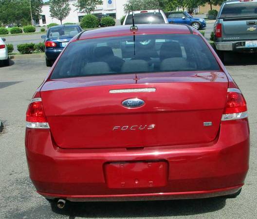 2010 Ford Focus SE 4dr maroon *REDUCED* - cars & trucks - by dealer... for sale in Louisville, KY – photo 6