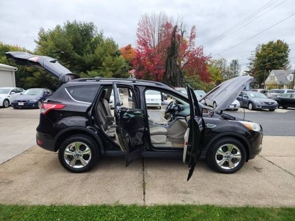 2013 Ford Escape SE - - by dealer - vehicle for sale in Medina, OH – photo 11