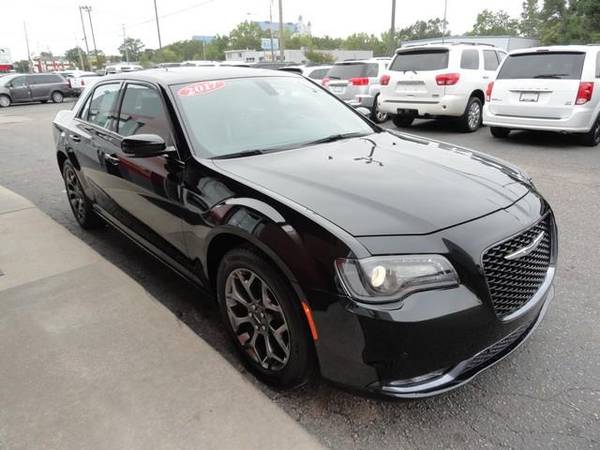 2017 Chrysler 300 S V6 AWD * NAVIGATION * PANO ROOF * MUST SEE!! for sale in GRANDVILLE, MI – photo 8
