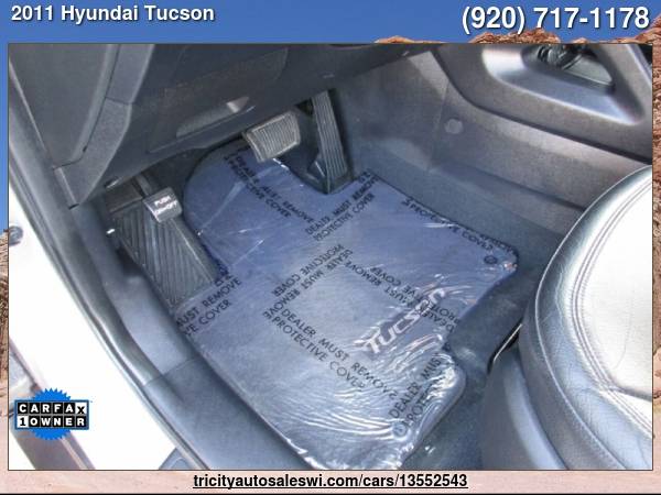 2011 Hyundai Tucson Limited AWD 4dr SUV Family owned since 1971 -... for sale in MENASHA, WI – photo 17