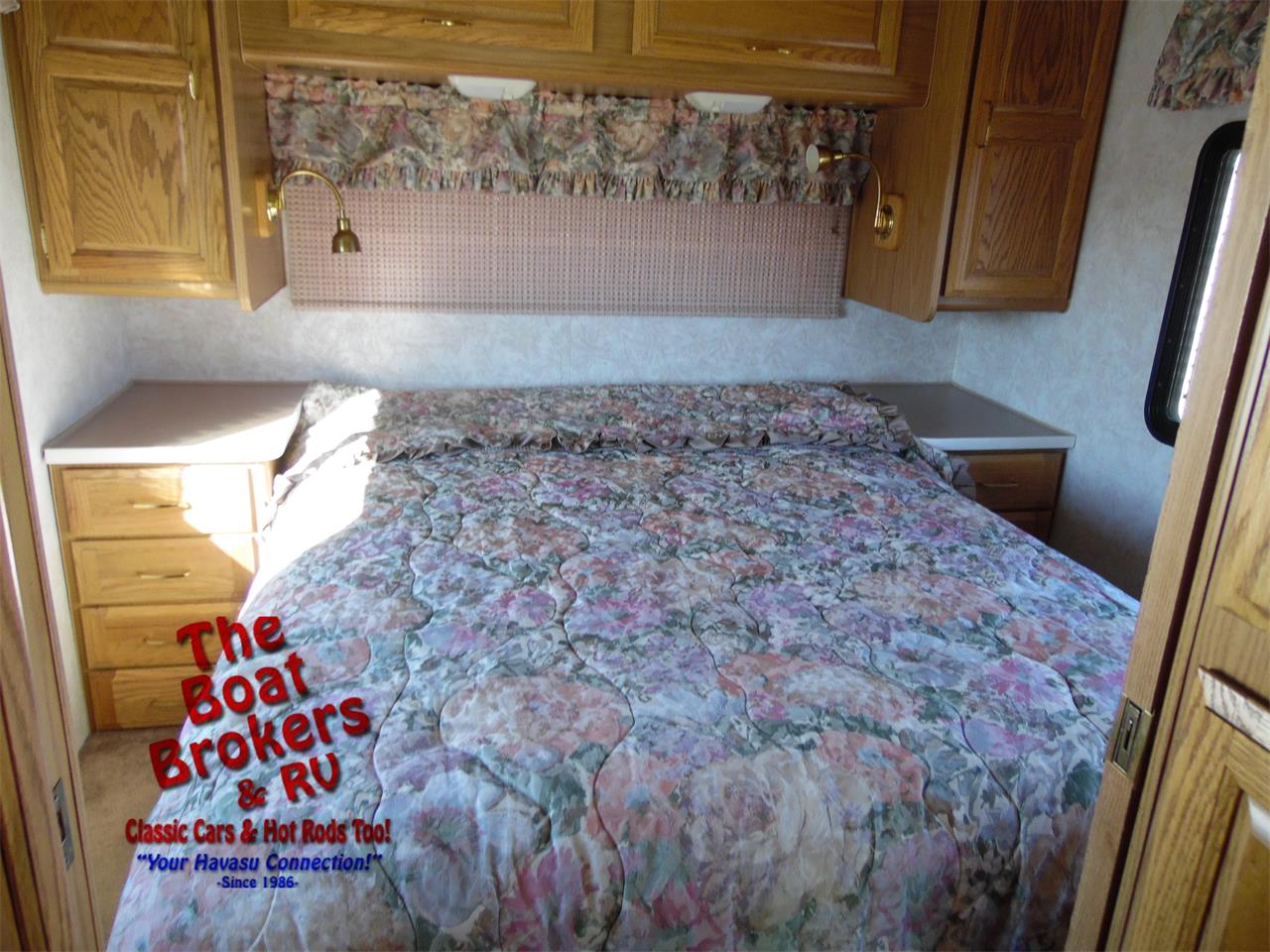 1996 Fleetwood Bounder for sale in Lake Havasu, AZ – photo 13