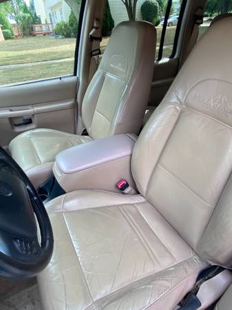 2000 Mercury Mountaineer for sale in Bolingbrook, IL – photo 13